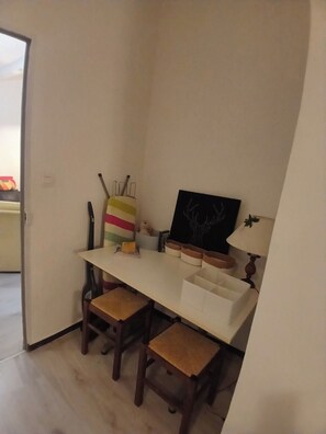 Interior - Lovely apartment in village house, pedestrian street, right in the center of town. (Auriol)