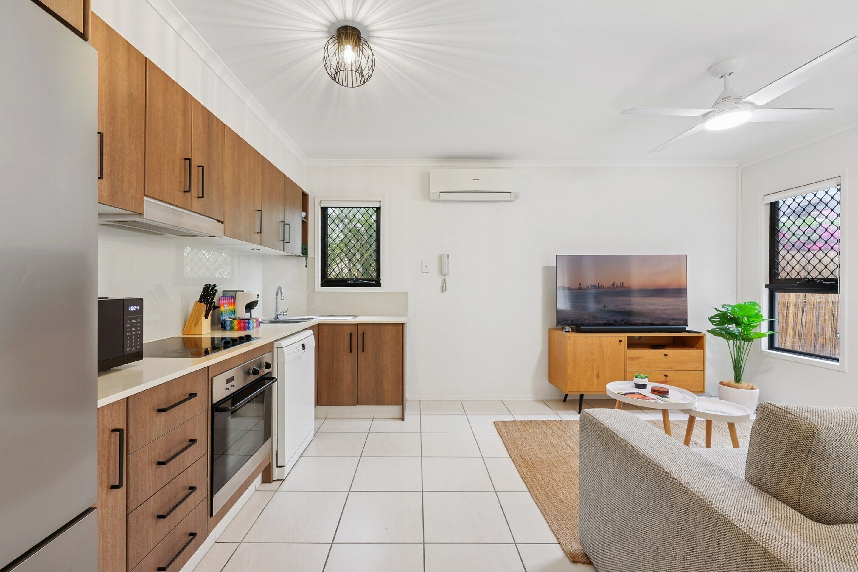 Apartment | Private kitchen | Cookware/dishes/utensils