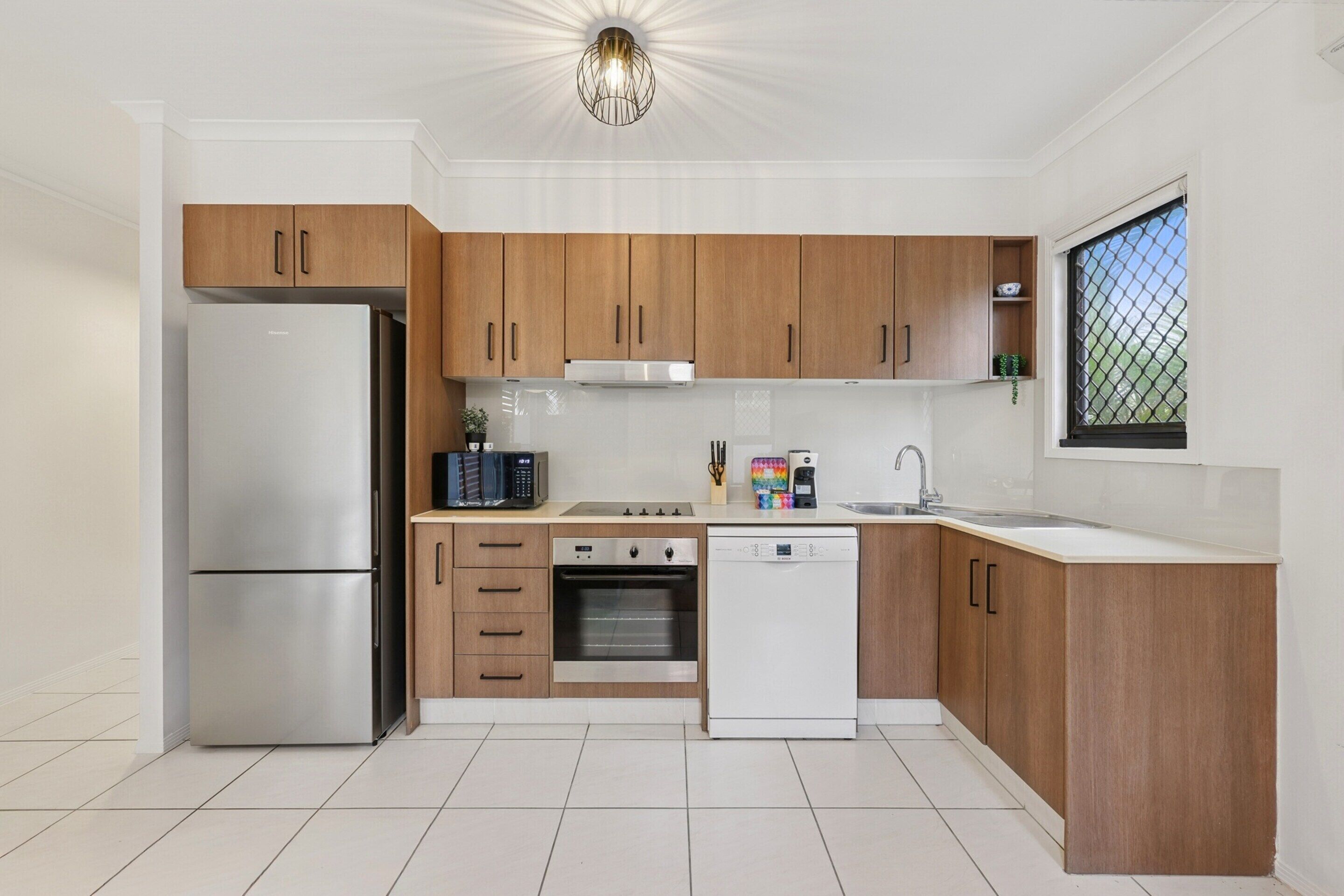 Apartment | Private kitchen | Cookware/dishes/utensils