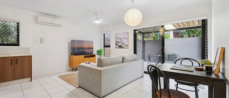 Apartment | Living room