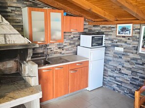 Apartment | Private kitchen - Costal Apartment for 4 in Zaton (Nin)