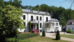 Uklassifisert bilde, 2 av 18, knapp