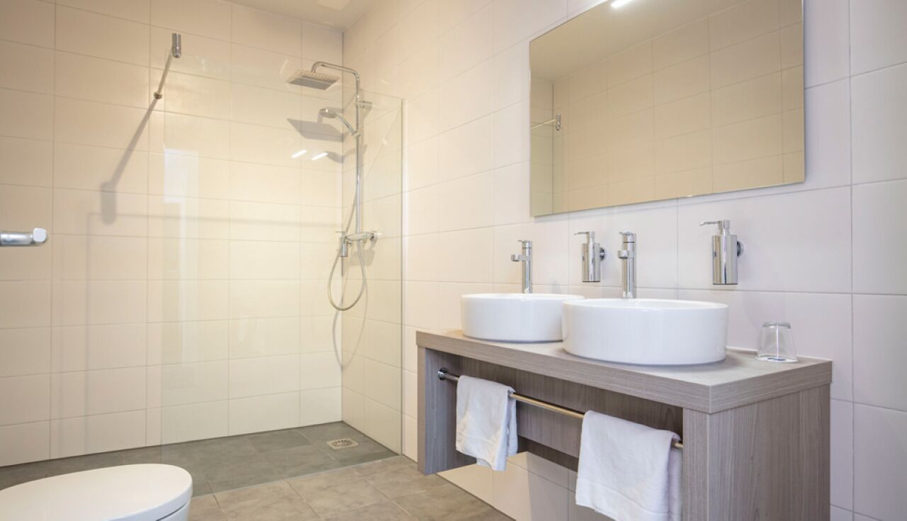 Hair dryer, towels