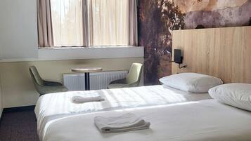 3 bedrooms, free WiFi, bed sheets