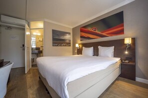 1 dormitorio, tabla de planchar con plancha, wifi gratis y ropa de cama