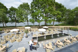 Restauration en plein air