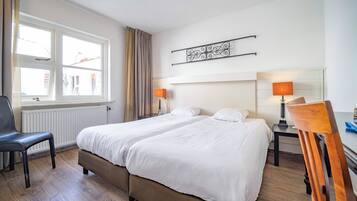 1 slaapkamer, een strijkplank/strijkijzer, gratis wifi, beddengoed