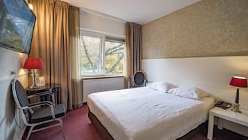 1 slaapkamer, een strijkplank/strijkijzer, gratis wifi, beddengoed