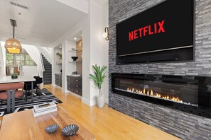 Dining - Global Retreat in the Rockies | Central Location (Denver)