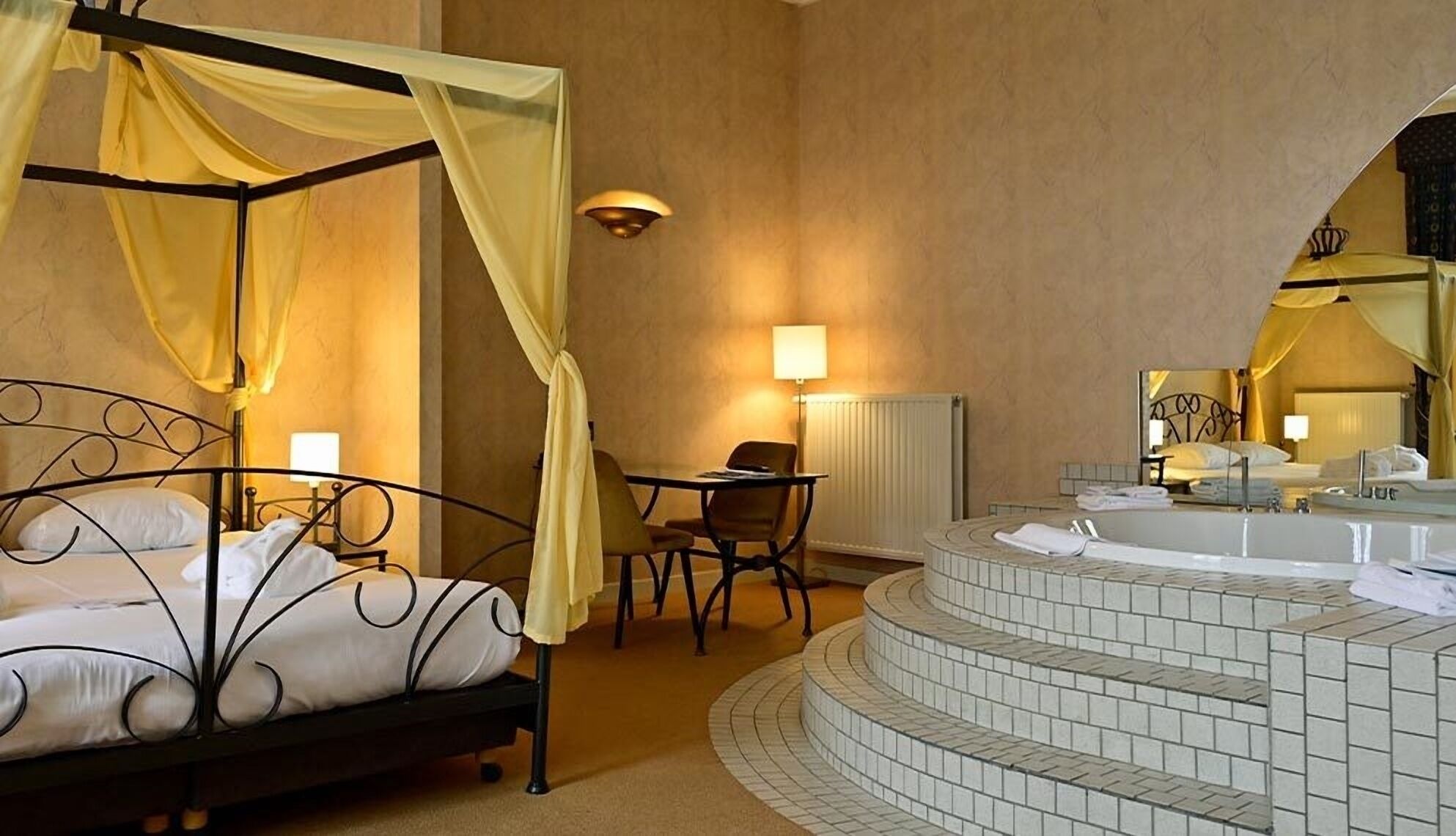 1 dormitorio, tabla de planchar con plancha, wifi gratis y ropa de cama