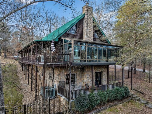 Big Bend Retreat at Smith Lake 