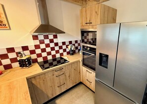 Nhà gỗ | Bếp riêng | Ghế cao cho trẻ em