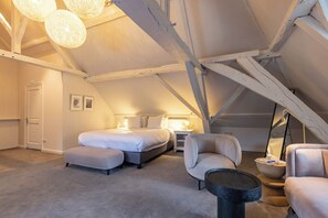 1 quarto, Wi-Fi de cortesia, roupa de cama