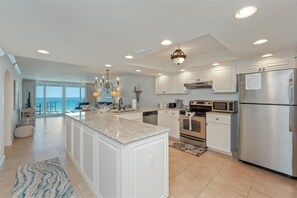 Condo, 2 Bedrooms | Private kitchen | Fridge, oven, coffee/tea maker, toaster - Shoreline Towers 3102 2 Bedroom Condo (Destin)