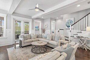 Smart TV, fireplace, books - Big Sky Beach House: Sleeps 14, Golf Cart & 6 Bikes, 2 Resort Pools (Santa Rosa Beach)