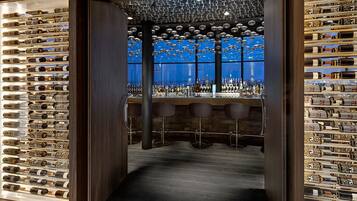 Bar (in der Unterkunft)