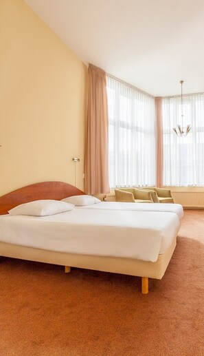 1 chambre, fer et planche à repasser, Wi-Fi gratuit, draps fournis