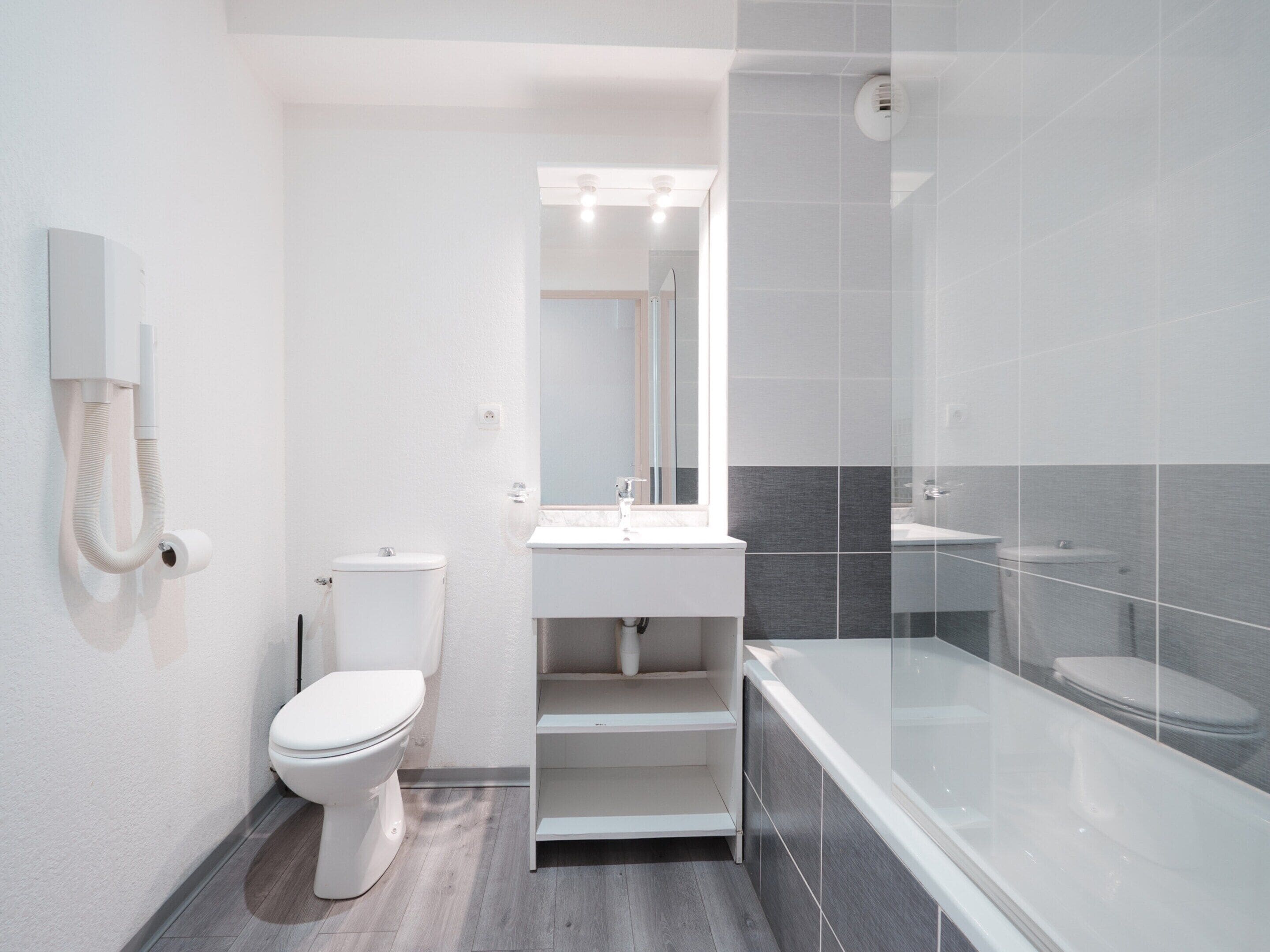 Apartment | Bathroom