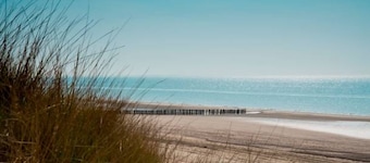 Spacious Haven | Vibrant nature trails, near scenic beach vibes & local sites