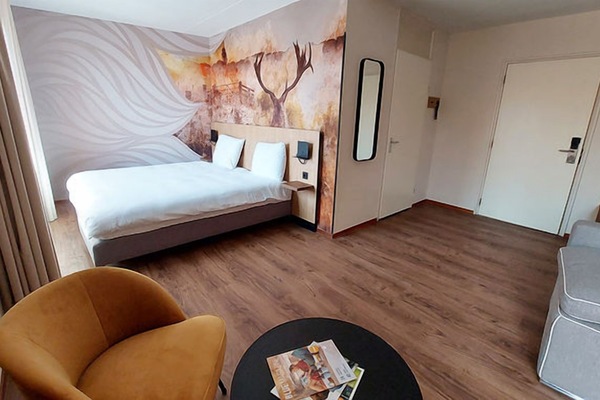 Drift off in a calm room with plenty of space.