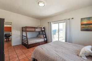 2 bedrooms, WiFi, bed sheets - Casa Sonora Retreat 2BR Coastal Home, Covered Patio W/Easy Beach Access (Puerto Peñasco)
