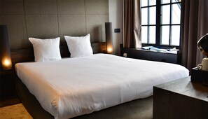 1 bedroom, free WiFi, bed sheets - Stylish Haven w/Free Breakfast & Parking | Nature & Beach Vibes, Local Landmarks (Wassenaar)