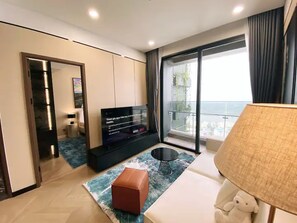 Living area - Honey West Lumiere Riverside  (Thu Đuc)