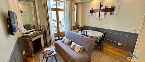 Apartment | Living area