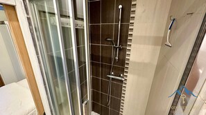 Căn hộ | Phòng tắm | Máy sấy tóc 