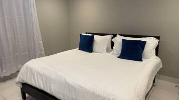 3 bedrooms, iron/ironing board, WiFi, bed sheets