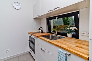 House | Private kitchen - Holiday Home With Jacuzzi, for 3 People (Wladyslawowo)