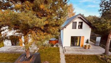House | Bahagian luar