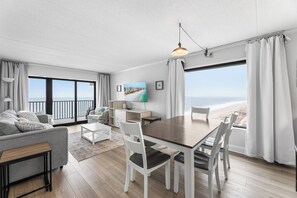 Living area - Marigot Beach 1201 Direct Oceanfront 3BR (Ocean City)