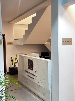 Lobby - Luxury Studio Apartments in Accra  (Accra)