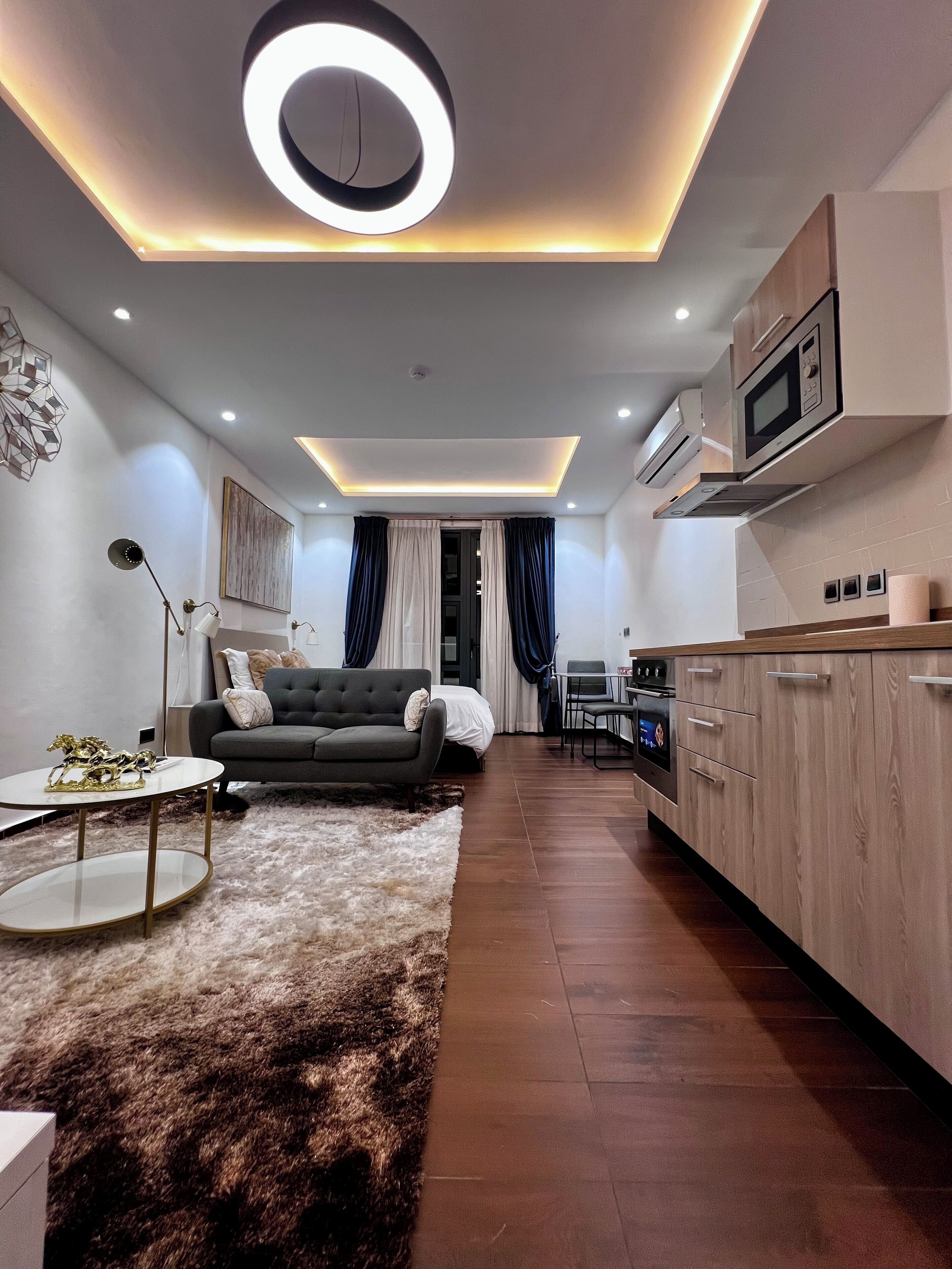 Apartamento superluxo, sacada, vista para o pátio