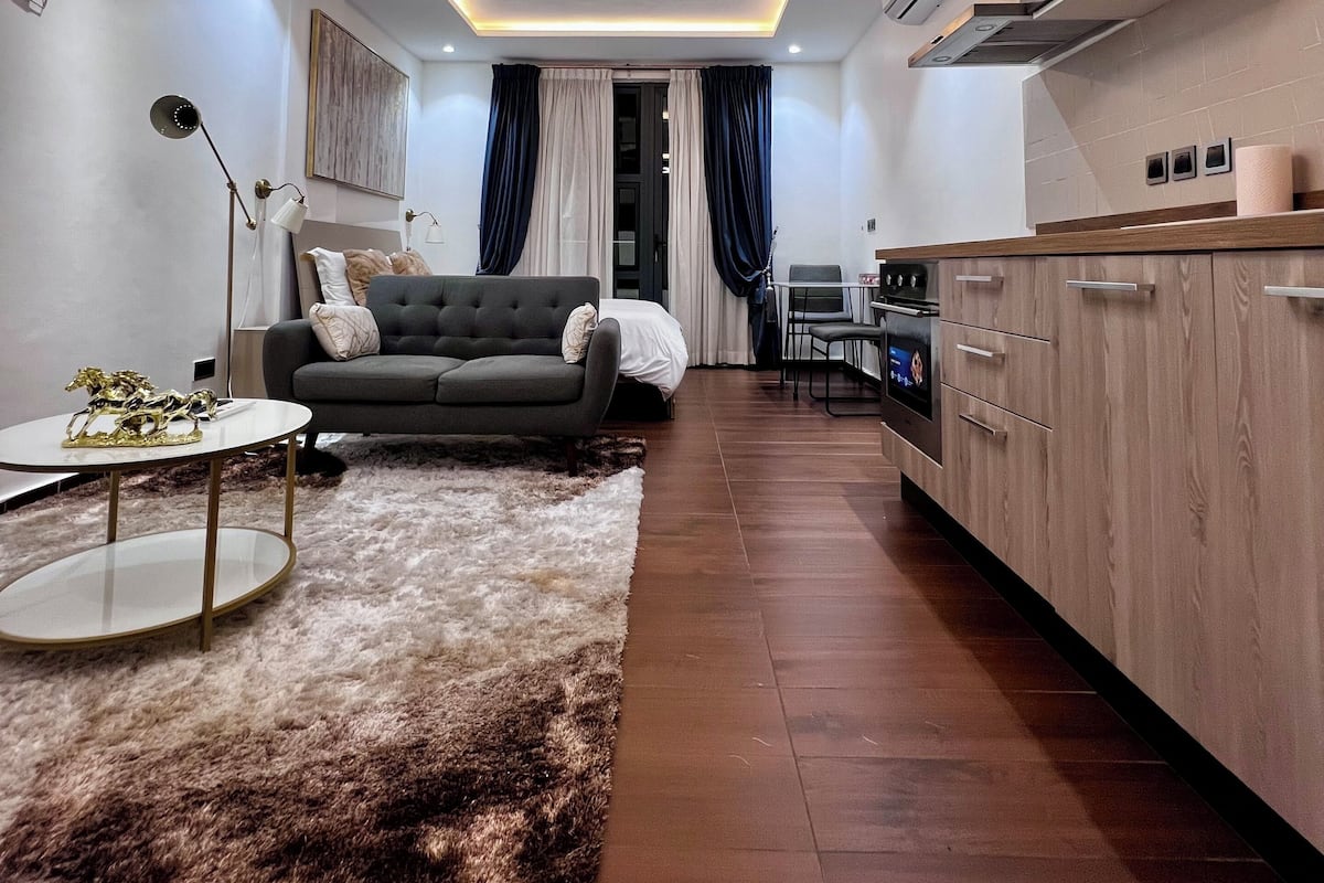 Apartamento superluxo, sacada, vista para o pátio