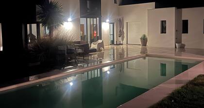 Near La Baule/Historical center. Villa located in a bubble of Serenity.