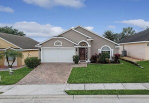 Exterior - Fully Renovated and Modern Pool Home Near Disney. (Davenport)