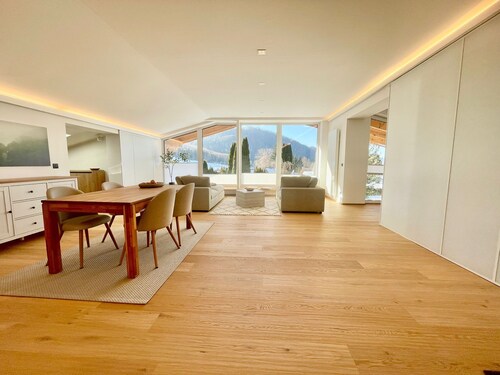 Modern loft for 6 with mountain views | Bad Ischl