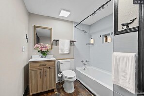 Bathroom - Peaceful 3BR Log Home Near Pensacola with Large Yard (Milton)