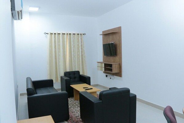 Comfort Apartment | Living area - loban hotel apartment (Seeb)