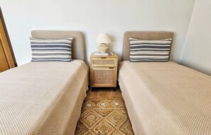 2 bedrooms, iron/ironing board, WiFi, bed sheets - Luxury Villa in Tavira with Private Pool and Air Conditioned (Faro)
