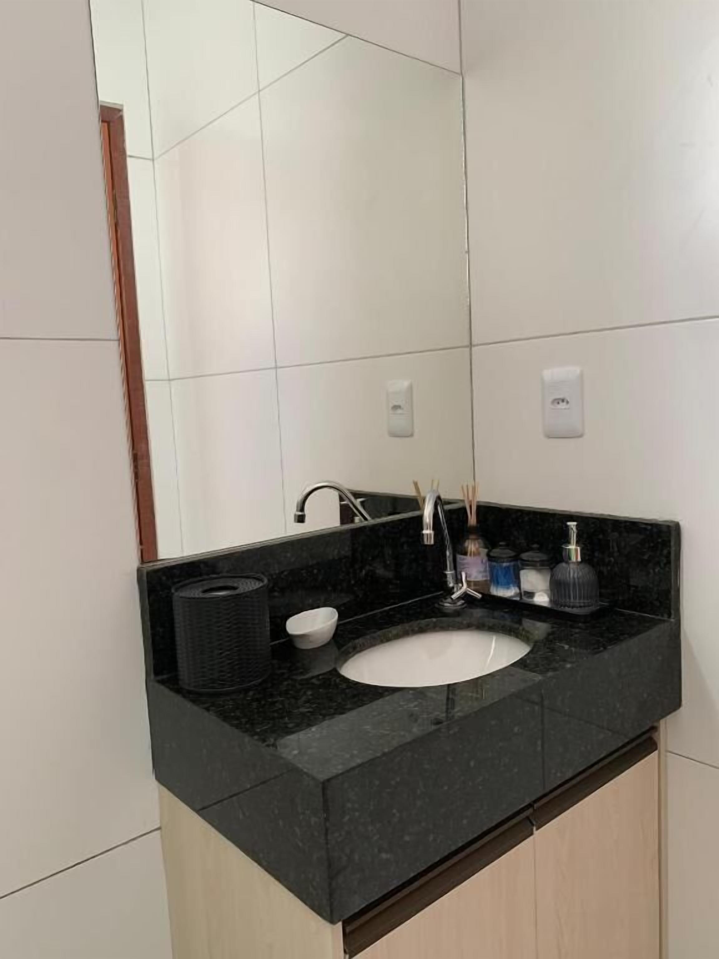 House, Patio | Bathroom | Shower, free toiletries, towels, toilet paper