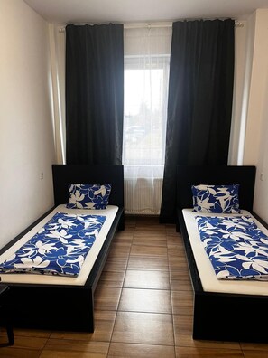 Habitación básica doble, balcón