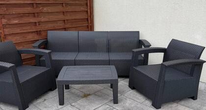 Holiday Home, 4 Bedrooms, Private Garden