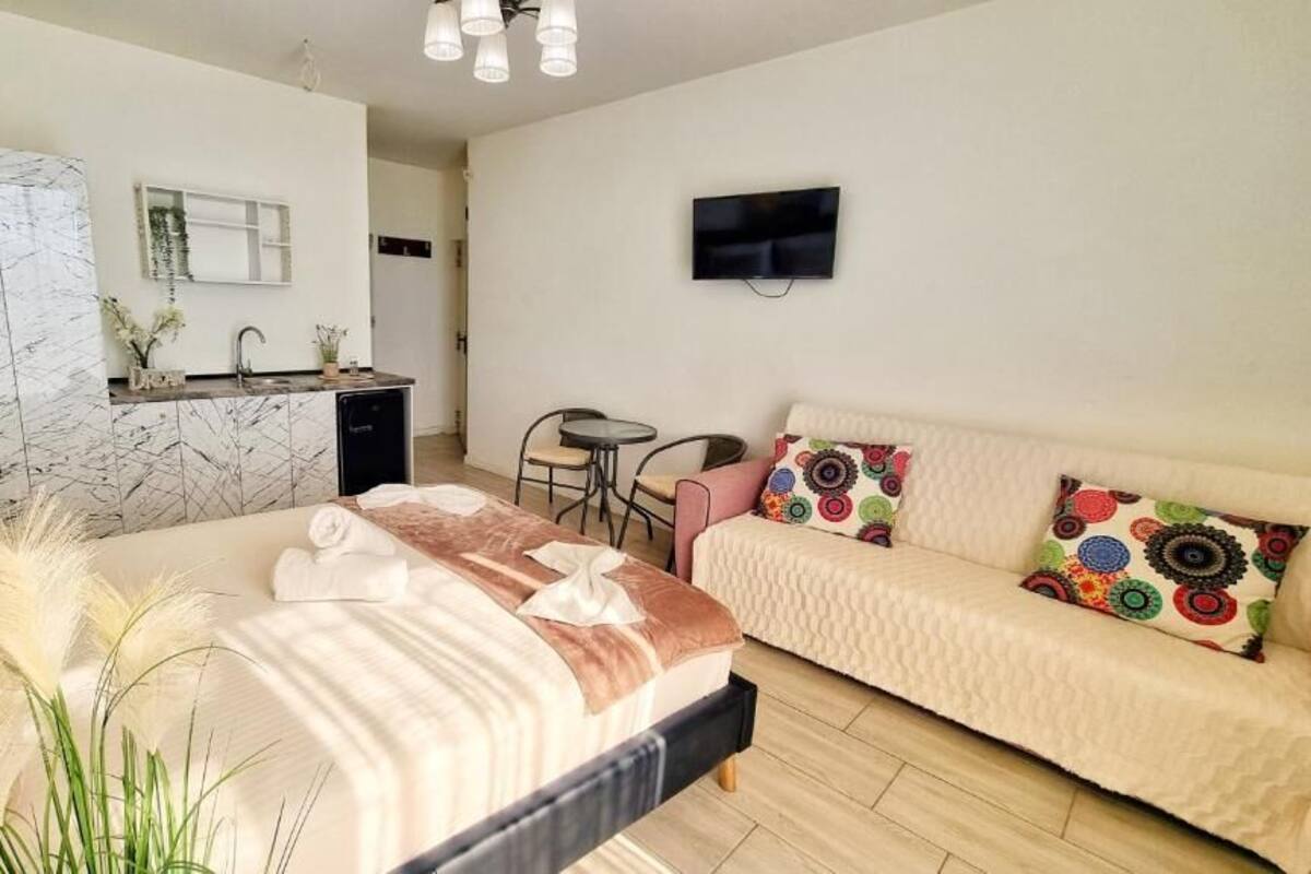 Superior Studio, Balcony, City View