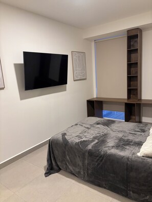3 bedrooms, free WiFi, bed sheets, wheelchair access - Torre Mirall | 3 Bedrooms | 4 People | parking (Monterrey)