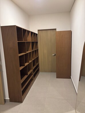 Interior - Torre Mirall | 3 Bedrooms | 4 People | parking (Monterrey)