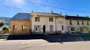 Apartment | Exterior - Modern hub Near the Village Stream (Mont-Dore)