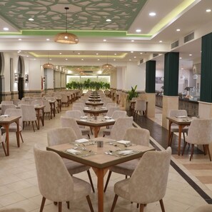 วิลล่า, 4 ห้องนอน, สระว่ายน้ำส่วนตัว | ร้านอาหาร